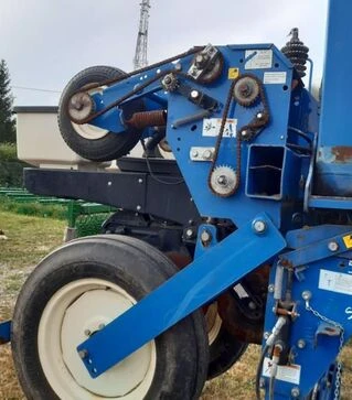 Сеялка Kinze 3600 ASD, б/у
