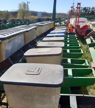 Сівалка механічна John Deere 7000 10-рядна, б/в
