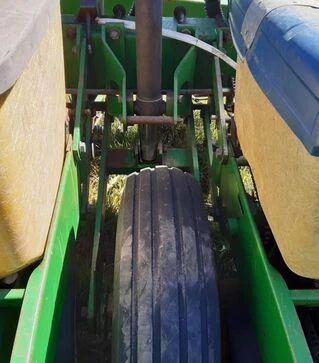 Сівалка механічна John Deere 7000 10-рядна, б/в