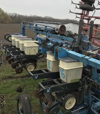 Сеялка Kinze 2600 с маркерами, б/у