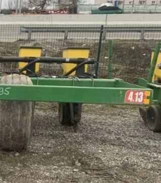 Сівалка вакуумна причіпна John Deere 1780 8-рядна, б/в