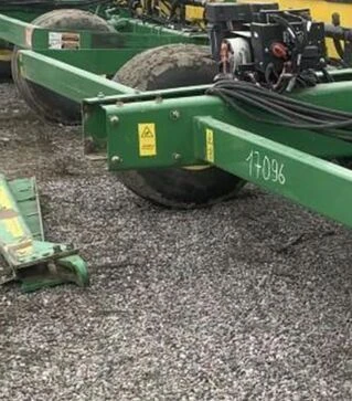 Сеялка прицепная John Deere 1780 8-рядная, б/у
