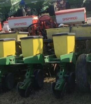 Сеялка пневматическая John Deere 1750 8-рядная, б/у