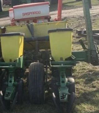 Сеялка пневматическая John Deere 1750 8-рядная, б/у