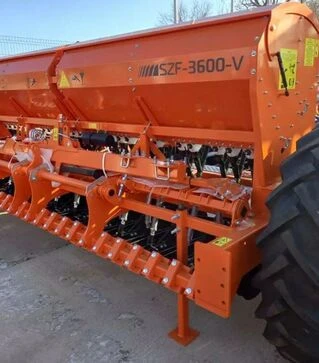 Сеялка зернотуковая Favorit СЗФ 3,600-V