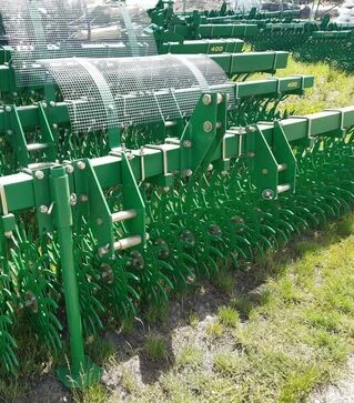 Борона ротаційна John Deere 400, 4,5 м, диск &empty;520 мм, б/в