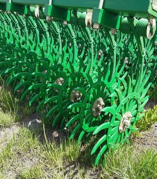Борона ротаційна John Deere 400, 4,5 м, диск &empty;520 мм, б/в