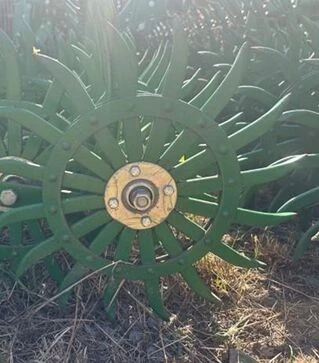 Борона ротаційна John Deere 400, 4,5 м, 54 диски &empty;520 мм, б/в
