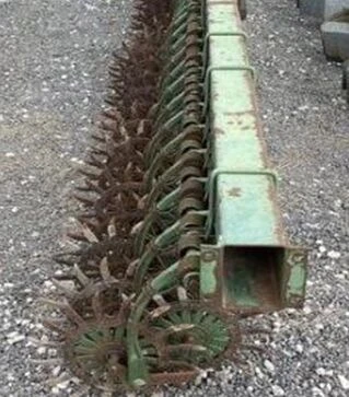 Борона ротаційна навісна John Deere 400, 6,1м, б/в