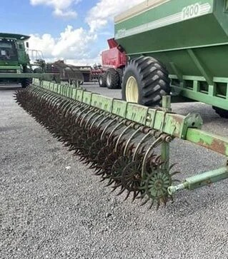 Борона ротаційна John Deere 400, 9 м, з транспортним візком, б/в