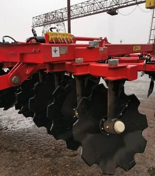 Диско-чизельна борона БМЗ ДИЧ-3,1 з трубою, підшипниковий вузол з корончатою гайкою