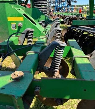 Глубокорыхлитель дисковый John Deere 2700, 7 стоек, гладкие диски, б/у