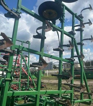 Культиватор John Deere 1000, 11,2 м, з пружинною бороною, б/в