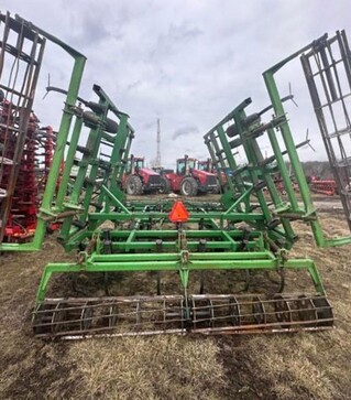 Культиватор John Deere 980, 8 м, с катками, б/у