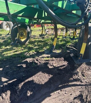 Культиватор John Deere 980, 8 м, с катками, б/у