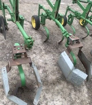 Культиватор просапний John Deere RM, міжряддя 70 см, б/в