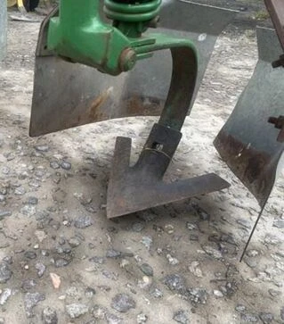 Культиватор просапний John Deere RM, міжряддя 70 см, б/в