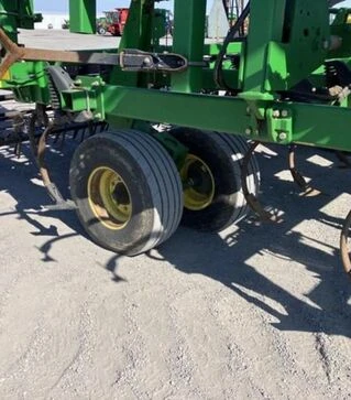 Культиватор John Deere 2210, 16,2 м, 2009 р.в, б/в