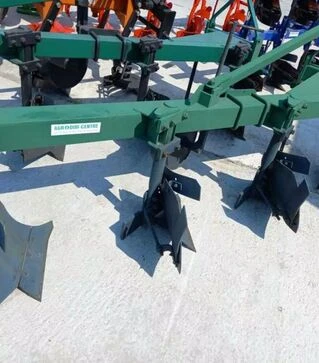 Плуг бороздной ЛАВА ПНБ-4-40 на высоких круглых стойках