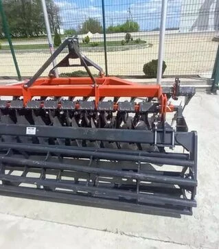 Лущильник дисковий навісний Metal-Fach U741, 3 м