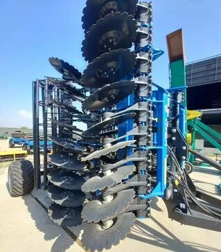 Лущильник дисковый агрегат Metal-Fach U710/1