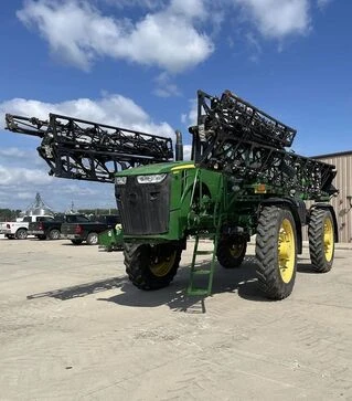 Опрыскиватель John Deere 4940