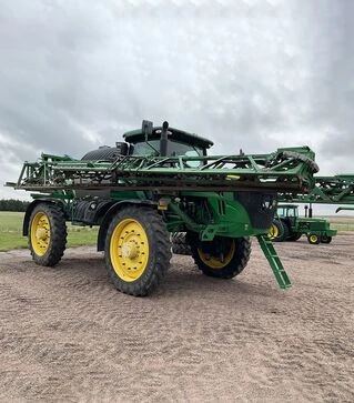 Опрыскиватель самоходный John Deere R4045, 2016 г.в, 3311 м/ч, б/у