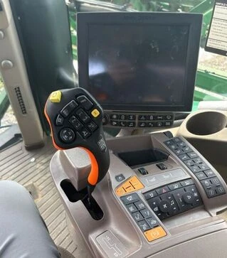 Обприскувач самохідний John Deere R4044, 2021 р.в, 3100 м/год, б/в