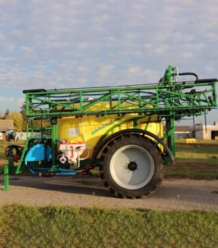 Обприскувач причіпний ВЕКТОР-4000-24