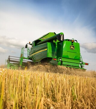 Зернозбиральний комбайн John Deere W 650 2010 р.в., б/в