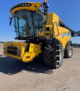 Зернозбиральний комбайн New Holland CR 9.80 2019 р.в., б/в