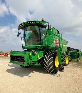Зернозбиральний комбайн John Deere T670I