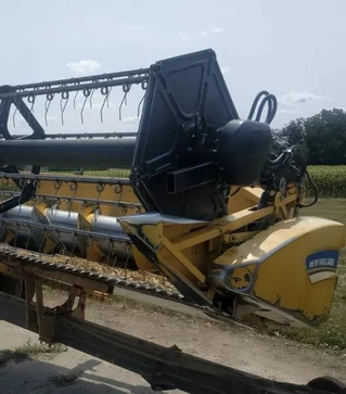 Зернозбиральний комбайн NEW HOLLAND CX 6090, б/в