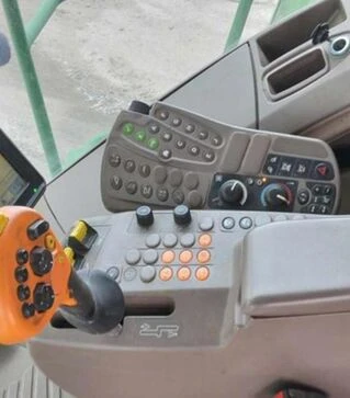 Зернозбиральний комбайн John Deere S680, 2012 р.в., без жниварки, б/в
