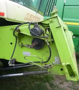 Зернозбиральний комбайн Claas Lexion 460, 1999 р.в. + жниварка С750, транспортний візок, б/в