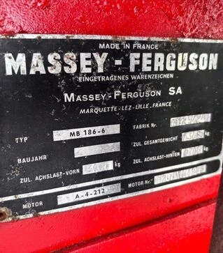 Зернозбиральний комбайн Massey Ferguson 186, 1975 р.в, з Європи, б/в