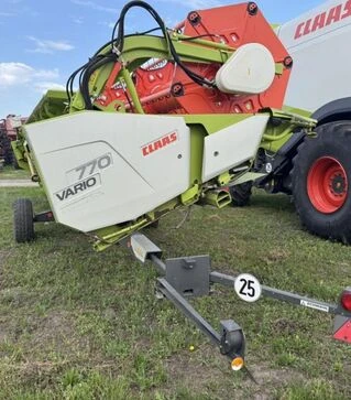 Комбайн CLAAS Lexion 650, 2017 р.в, жниварка Vario 770, транспортний візок, б/в