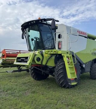Комбайн CLAAS Lexion 650, 2017 р.в, жниварка Vario 770, транспортний візок, б/в