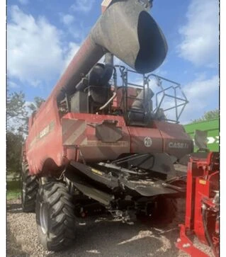 Зерноуборочный комбайн Case IH 8230, 2014 г.в, 1750 м/ч, б/у