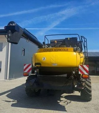 Зернозбиральний комбайн New Holland CR 9080, 2012 р.в, 2993 м/год, б/в
