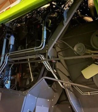 Зерноуборочный комбайн Claas Lexion 650, 2014 г.в, 2532 м/ч, б/у