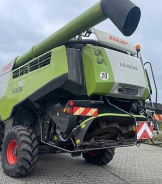 Зерноуборочный комбайн Claas Lexion 760, 530 л.с, 2013 г.в, 2123 м/ч, б/у