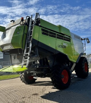 Зернозбиральний комбайн Claas Lexion 740, 2018 р.в, 2893 м/год, б/в