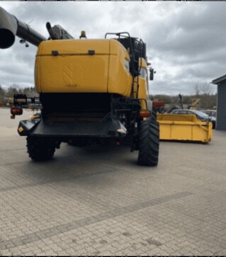 Зернозбиральний комбайн New Holland CX 8090, 2013 р.в, 2731 м/год, б/в