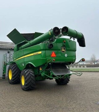Зернозбиральний комбайн John Deere S690, 2015 р.в, 2456 м/год, б/в