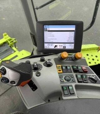 Зернозбиральний комбайн Claas Lexion 670 Montana, 2015 р.в, 2735 м/год, б/в