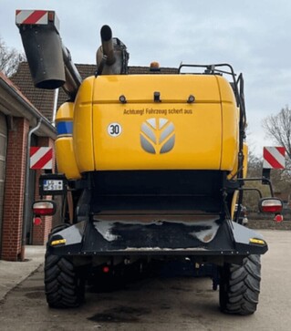 Зерноуборочный комбайн New Holland CX 8.85, 2016 г.в, 1825 м/ч, б/у