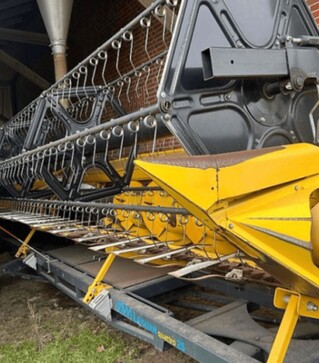 Зерноуборочный комбайн New Holland CX 8.85, 2016 г.в, 1825 м/ч, б/у