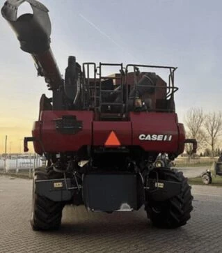 Зерноуборочный комбайн Case IH 9230, 2014 г.в, 2235 м/ч, б/у