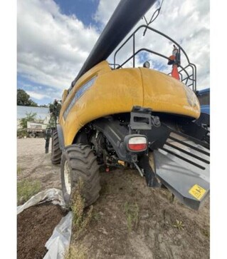 Зерноуборочный комбайн New Holland CR 890, 2021 г.в, 1994 м/ч, б/у
